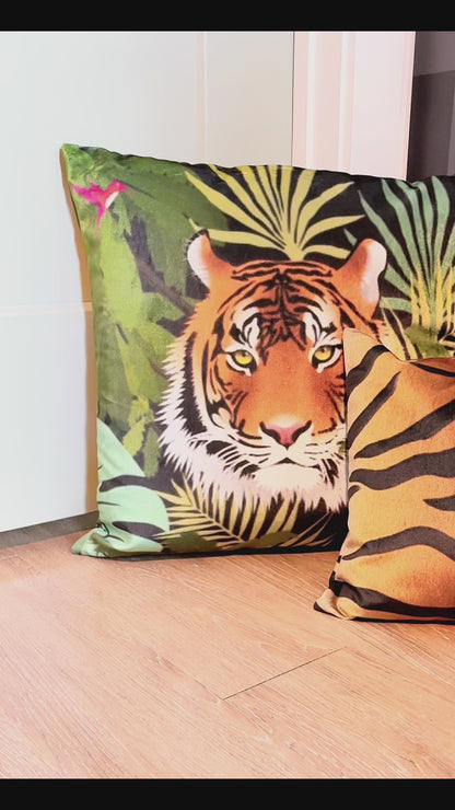 Jungle Dreamer Velvet Pillow – 20x20"